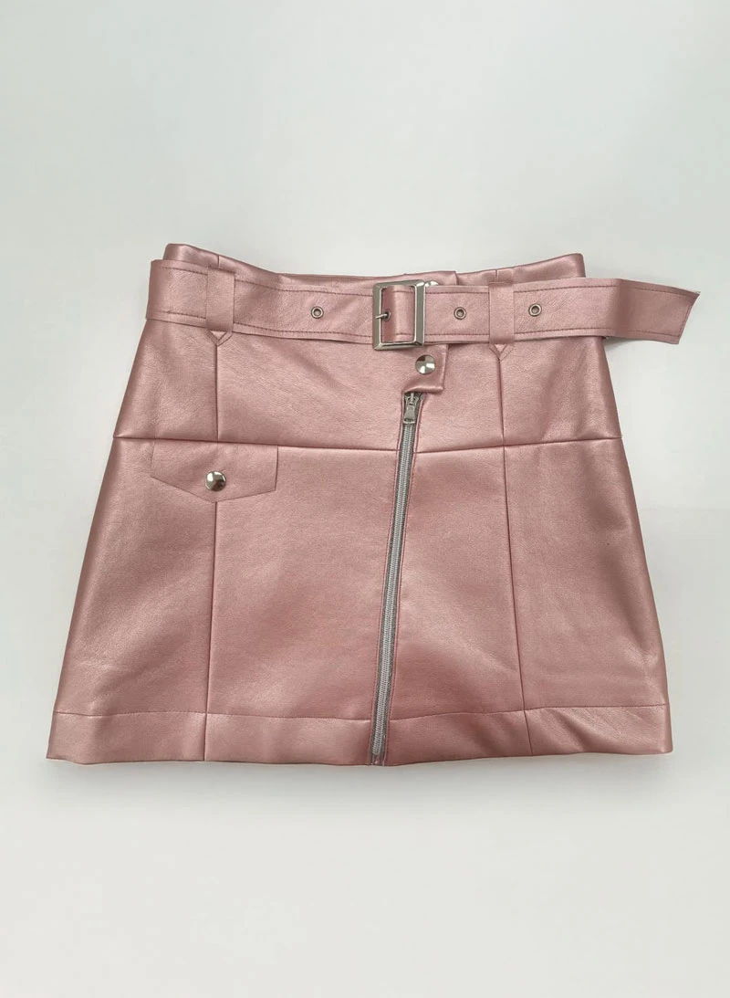 Minigonna in similpelle rosa metallizzato